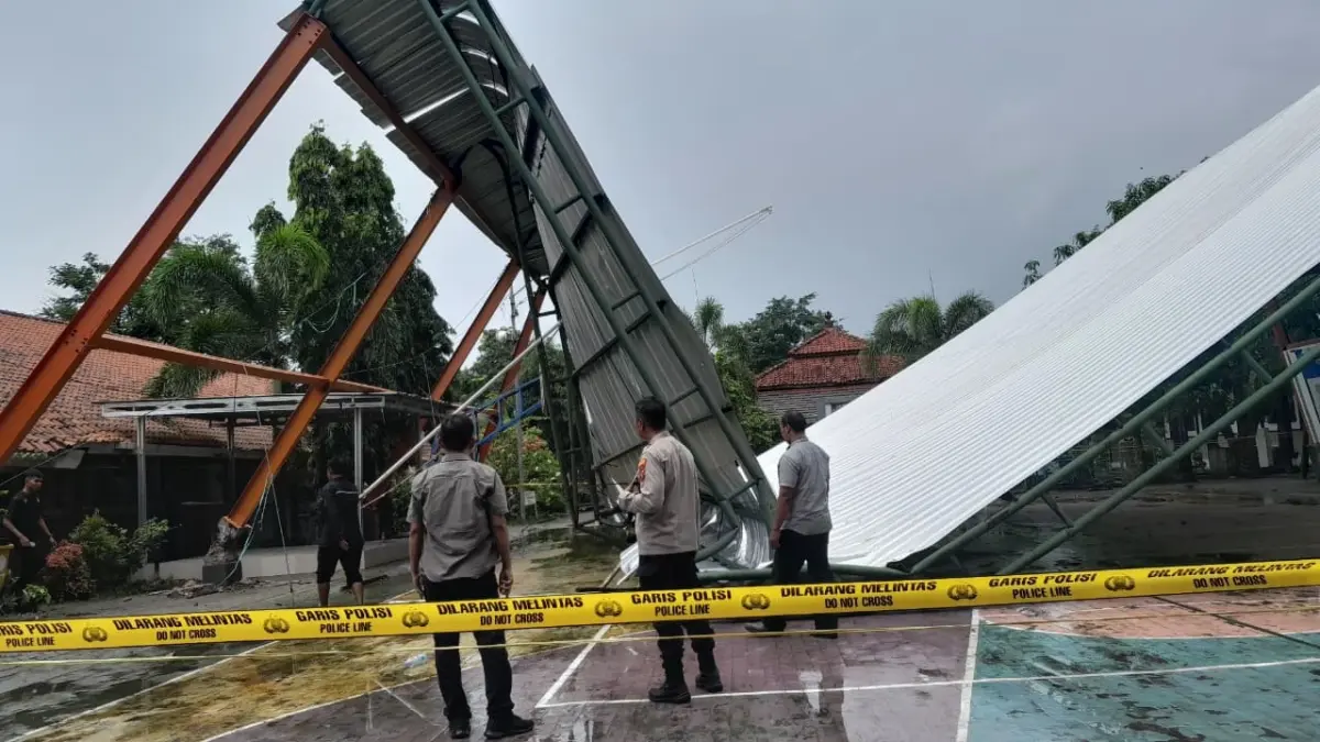 Kanopi Roboh, SMAN 1 Susukan Terapkan KBM Daring