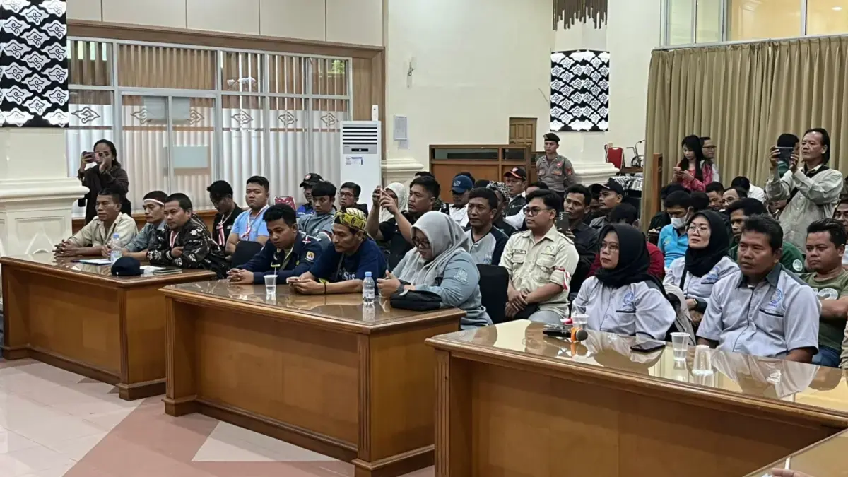 183 Ribu Peserta BPJS Kesehatan PBI Kartu Tak Aktif, Puskesos Datangi Kantor Bupati Cirebon 183 Ribu Peserta BPJS Kesehatan PBI Kartu Tak Aktif