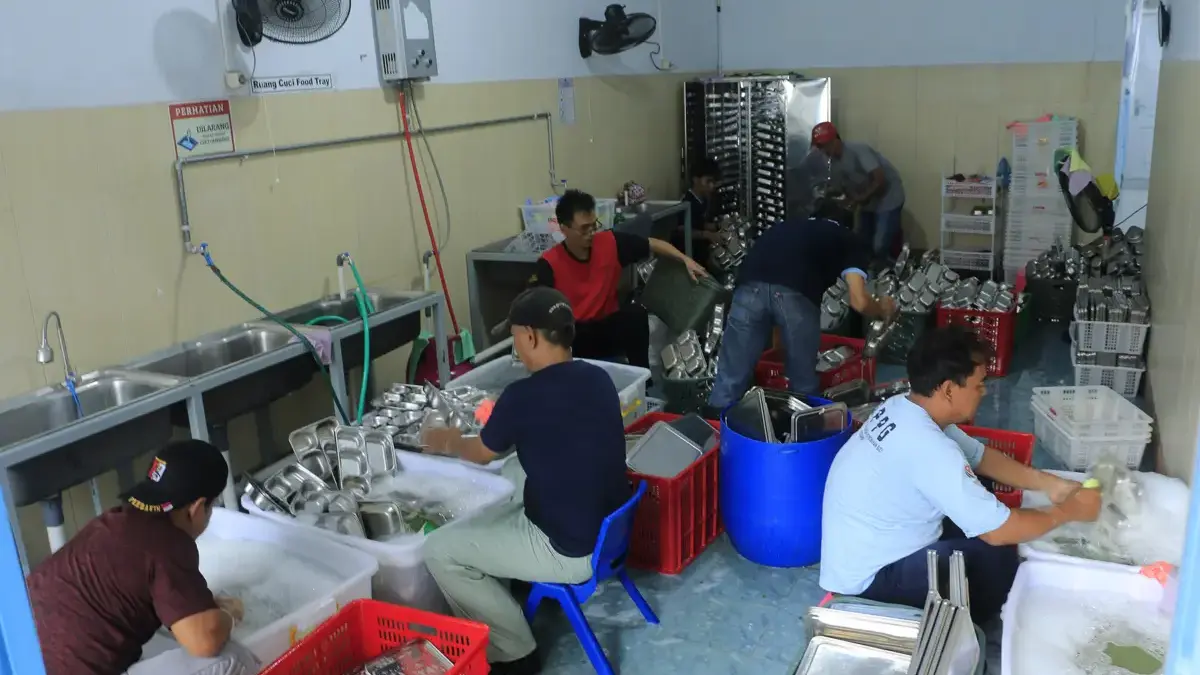 Ekonomi Lokal Hidup Berkat MBG