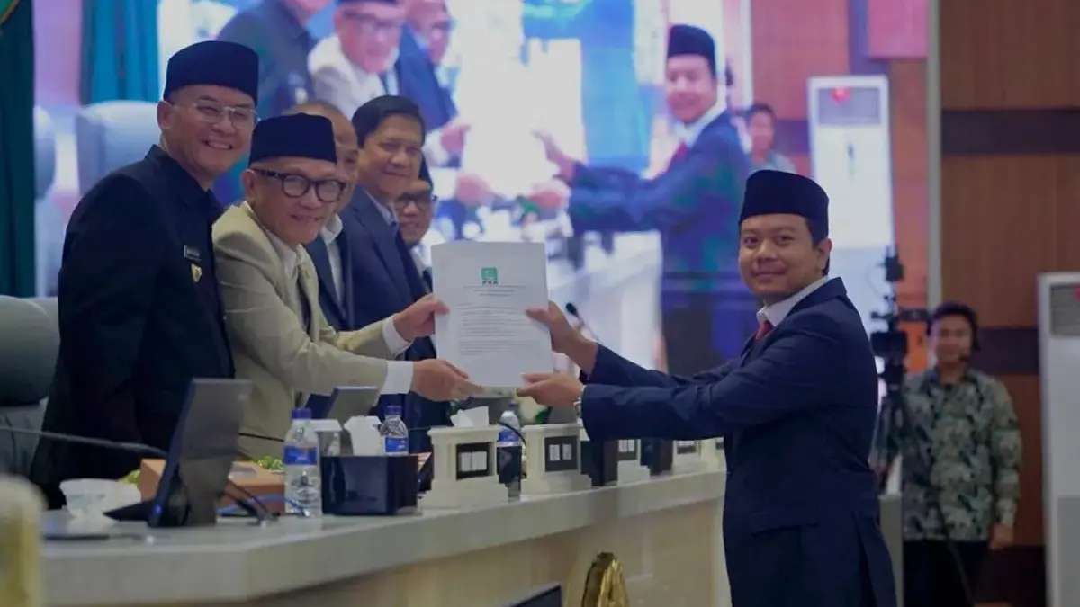 Anggota DPRD Jabar M Asyrof Abdik SHub Int