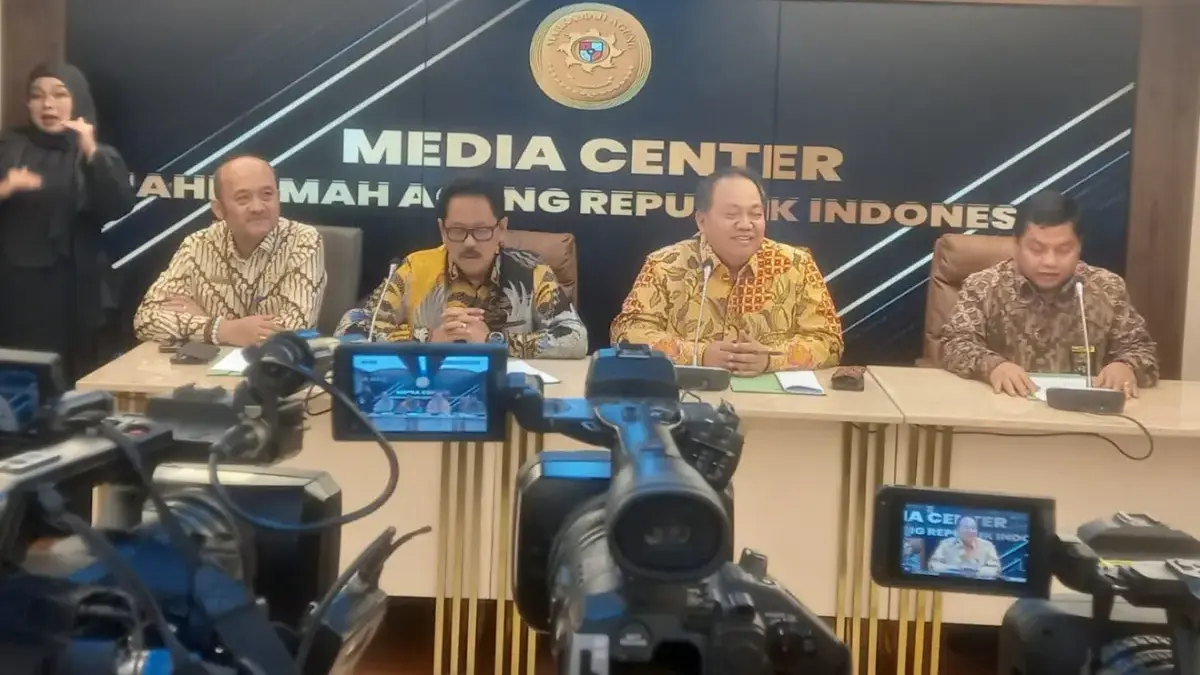 korupsi yang melibatkan pimpinan Pengadilan Negeri Depok