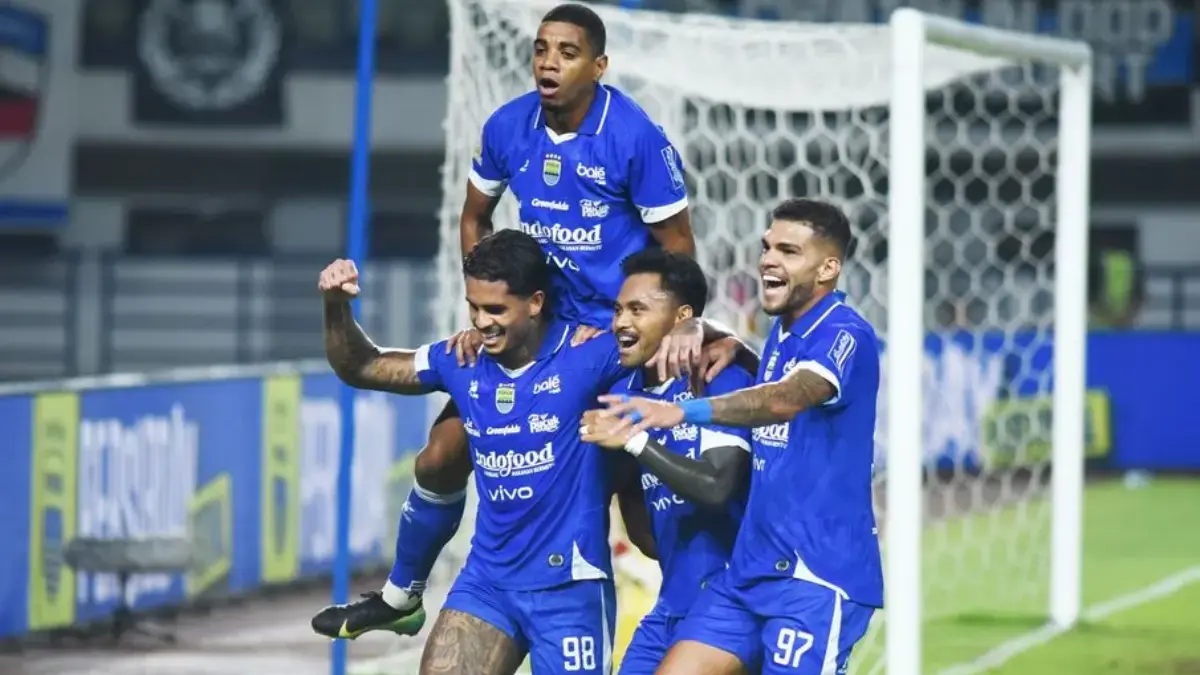 Tanpa Hodak, Persib Menggila! Igor Tolic Bongkar Strategi di Balik Kemenangan 5-0 di GBLA Persib menang 5-0 atas Madura United.jpg