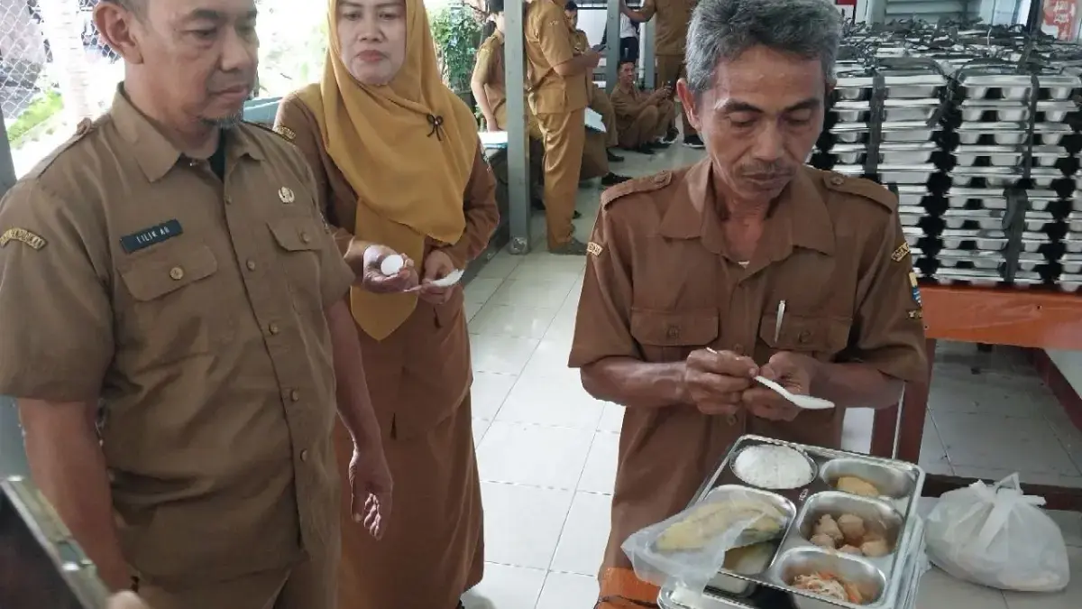 MBG Pertama Kali di SMPN 1