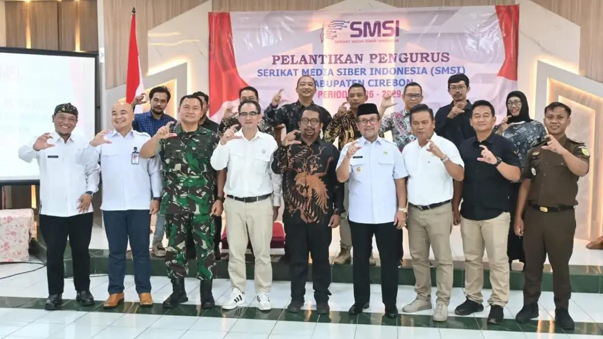 pelantikan pengurus SMSI