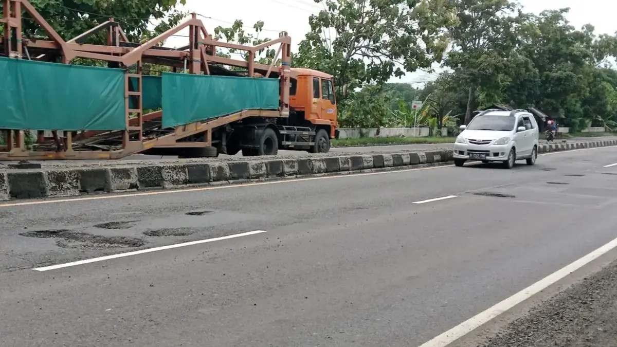 jalan pantura Indramayu