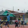 SERU: Sebanyak 10 tim bola voli se-Desa Gombang, Kecamatan Plumbon, Kabupaten Cirebon mengikuti Turnamen Karan