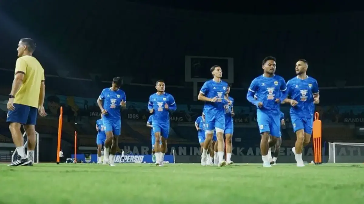 Persib latihan malam