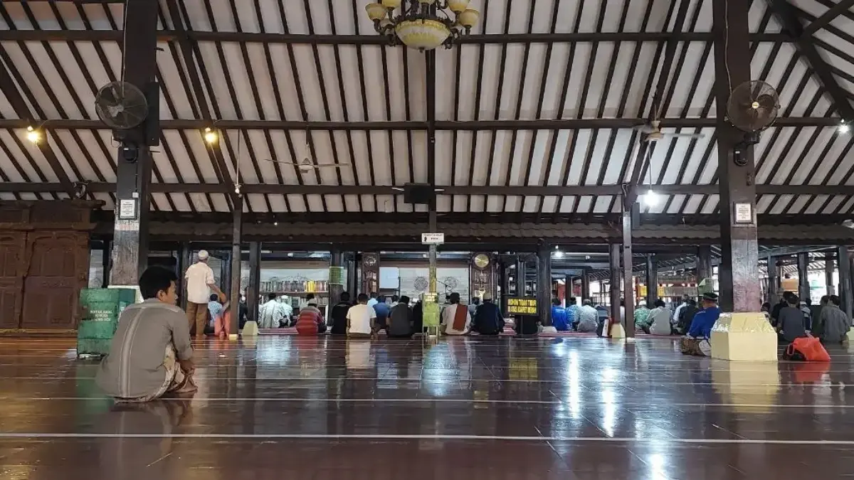 Masjid Agung Sang Cipta Rasa