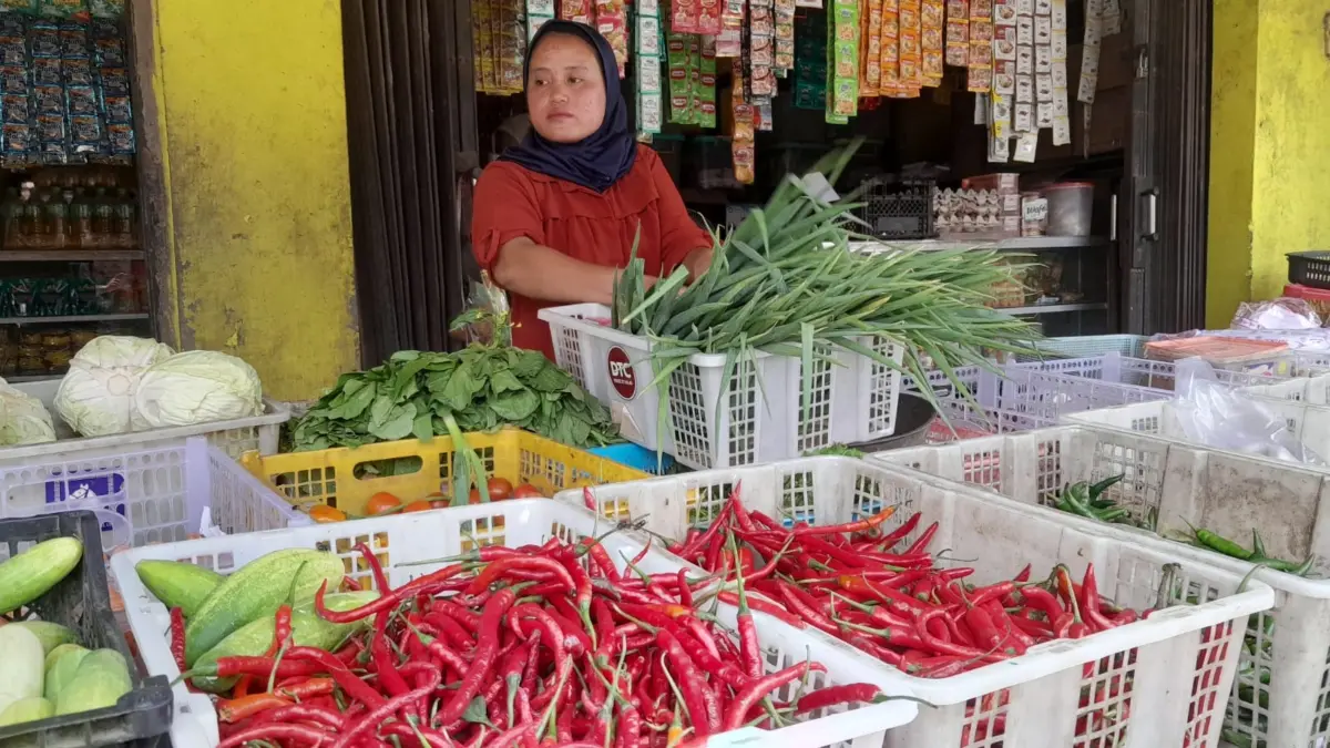 Cabai Rawit Merah Tembus Rp130 Ribu/Kg, Konsumen Mengeluh, Pedagang Sebut karena Pasokan Berkurang harga cabai