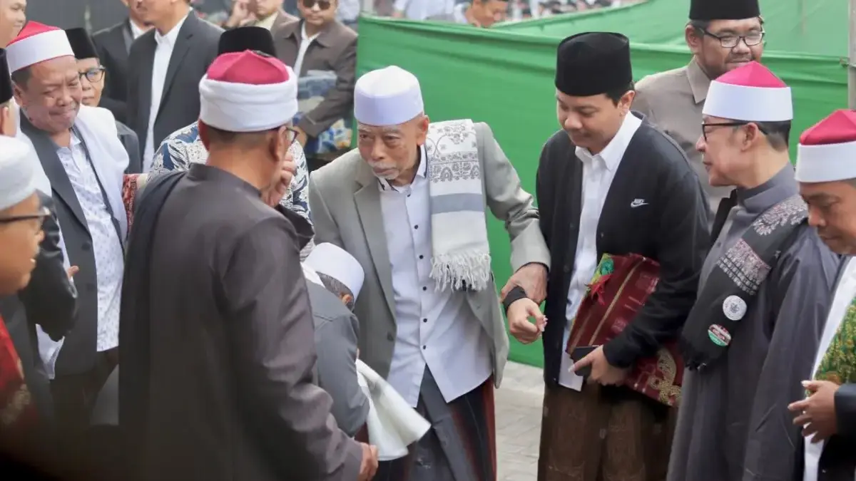 anggota dprd jabar asyrof abdik