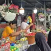 penjual bunga makam jabang bayi cirebon
