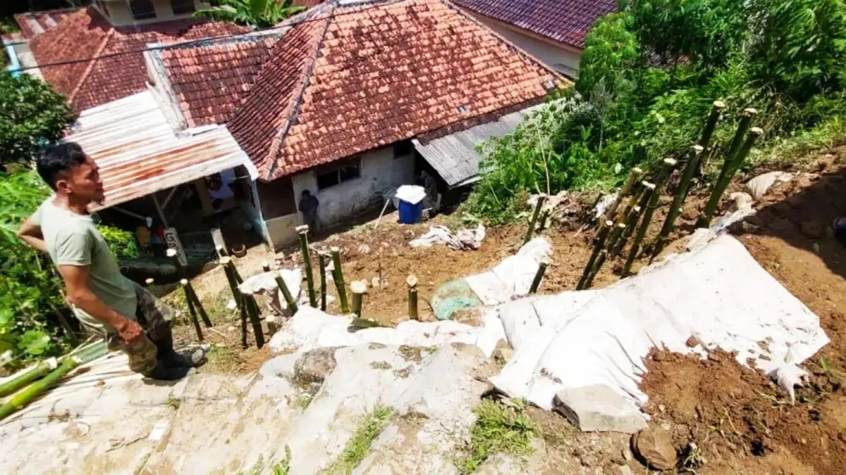 longsor awirarangan kuningan