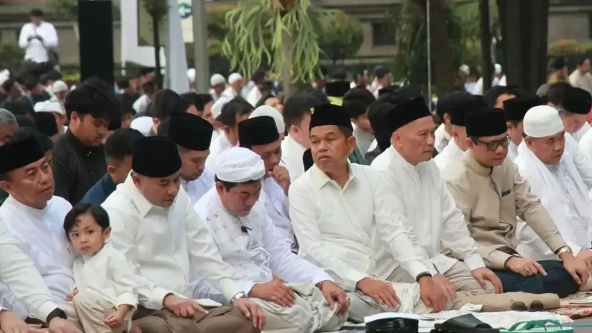 kdm salat id di gedung sate