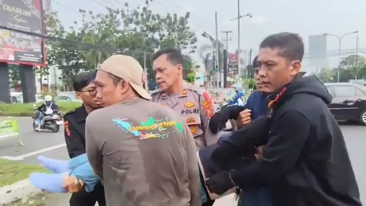 kecelakaan beruntun di pemuda cirebon