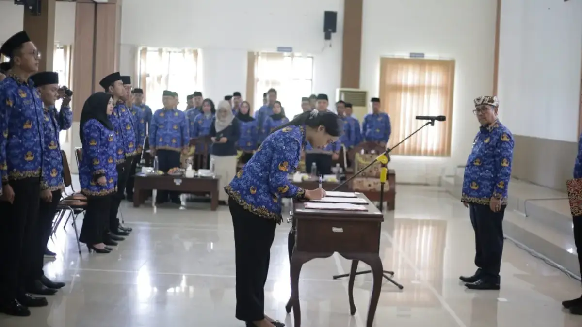 sumpah 63 PNS Pemkab Cirebon