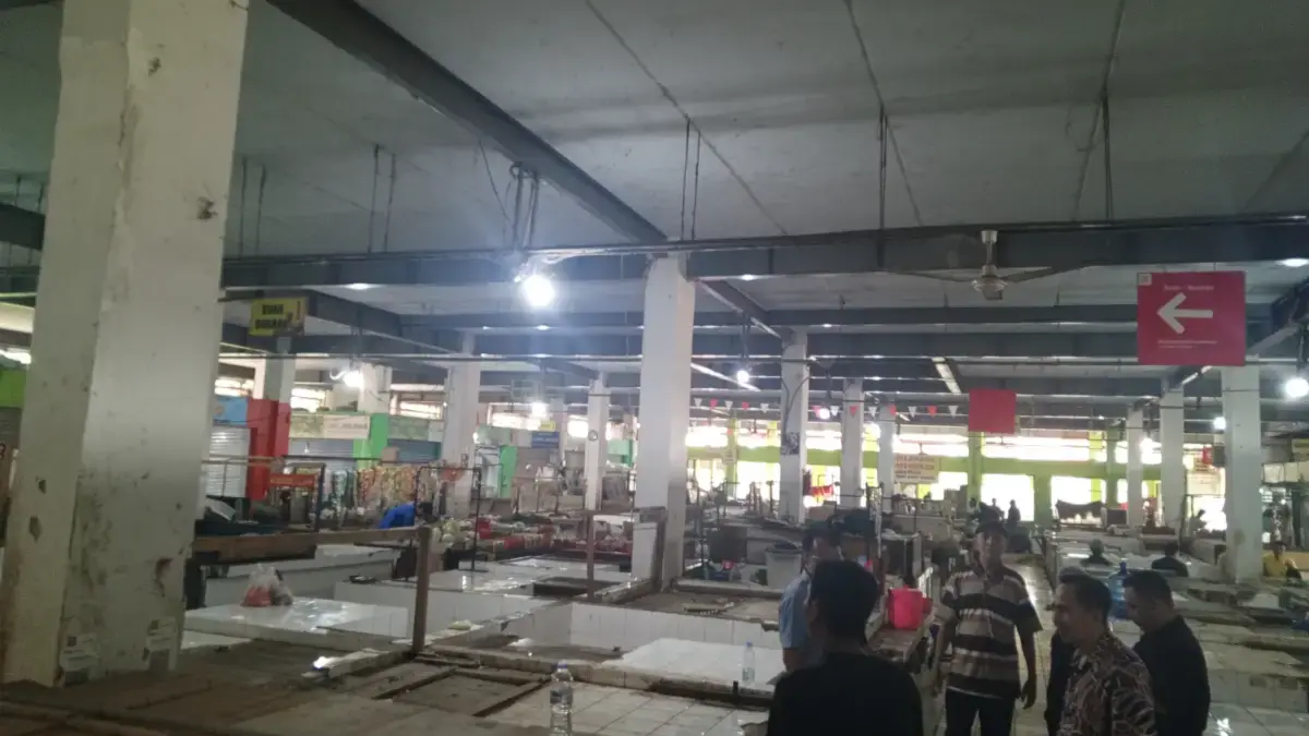 Pasar Gunung Sari sepi