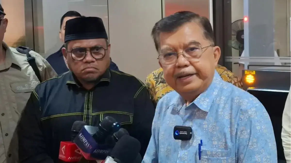 Polemik Ijazah Memanas, Jusuf Kalla Melaporkan Rismon Sianipar ke Bareskrim Polri atas Dugaan Penyebaran Hoaks polemik ijazah Jokowi