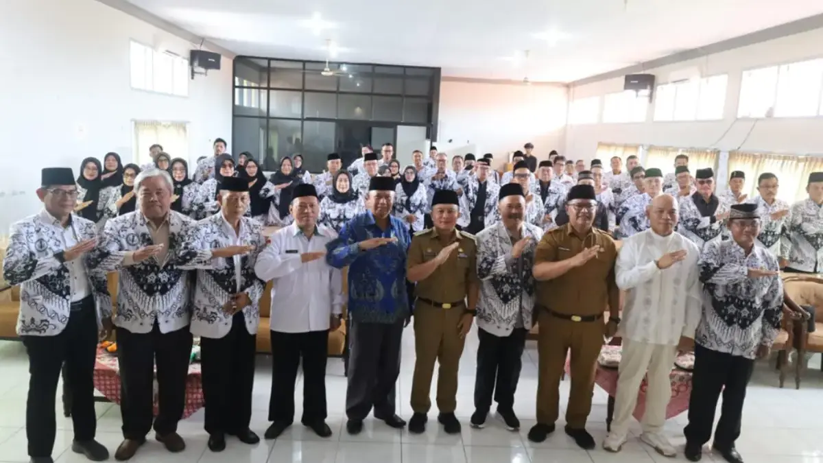 Guru Garda Terdepan SDM, Bupati Dian Dorong Sinergi Pendidikan Kuningan PGRI Kuningan halalbihalal