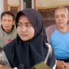 Siswi Tangguh di Tengah Keterbatasan