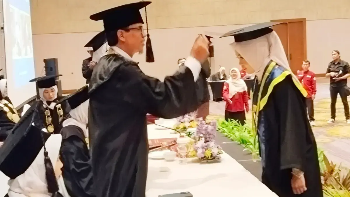 Wisuda XXVIII dan Angkat Sumpah Profesi