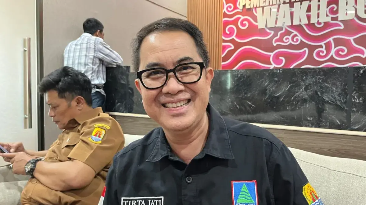 Direktur Utama PDAM Tirta Jati Kabupaten Cirebon Suharyadi SH MH