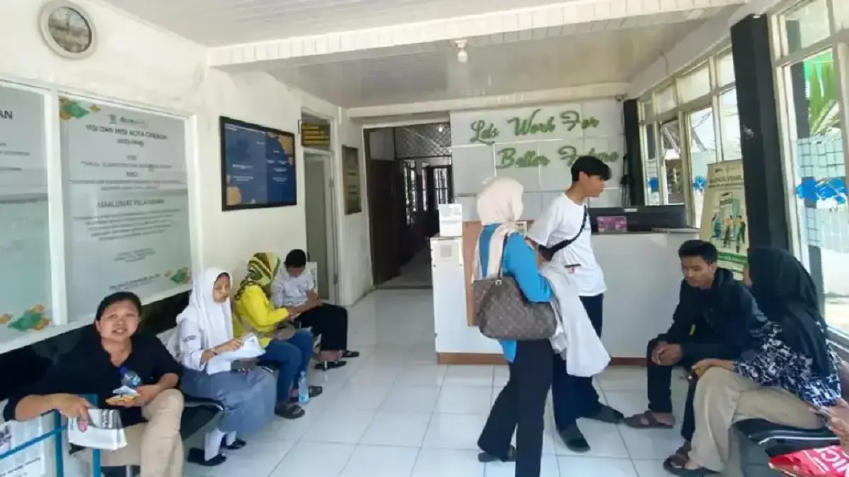 Lulusan Baru Membuat Permohonan Kartu Kuning di Disnaker Kota Cirebon Naik permohonan kartu kuning disnaker kota cirebon