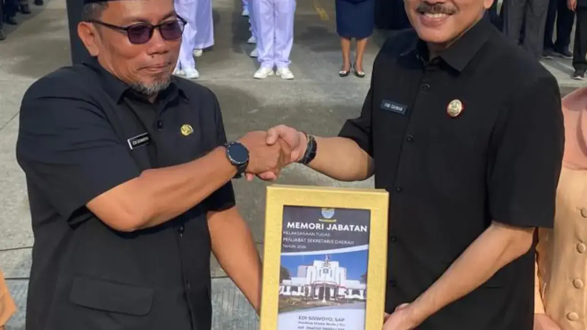  Iing Daiman Dilantik Jadi Sekda Kota Cirebon