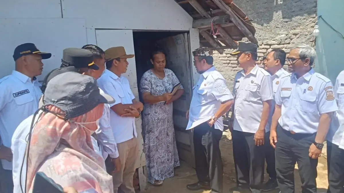 Bupati Cirebon Drs H Imron MAg
