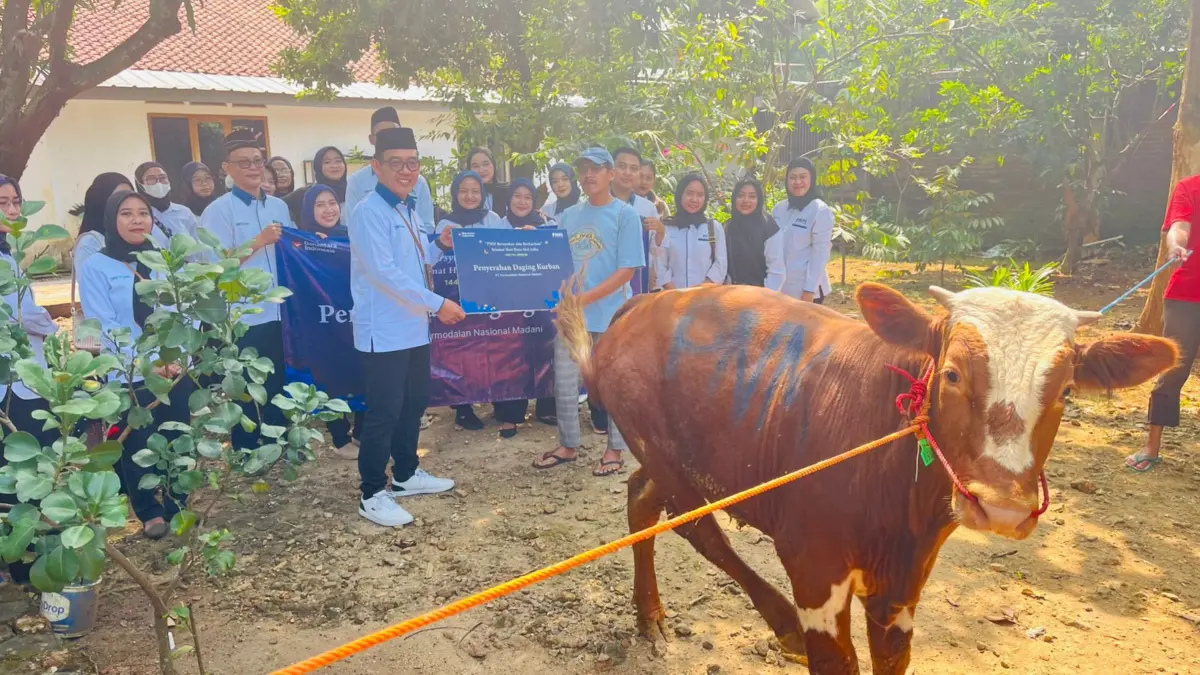 PNM Cabang Cirebon melaksanakan penyembelihan hewan kurban