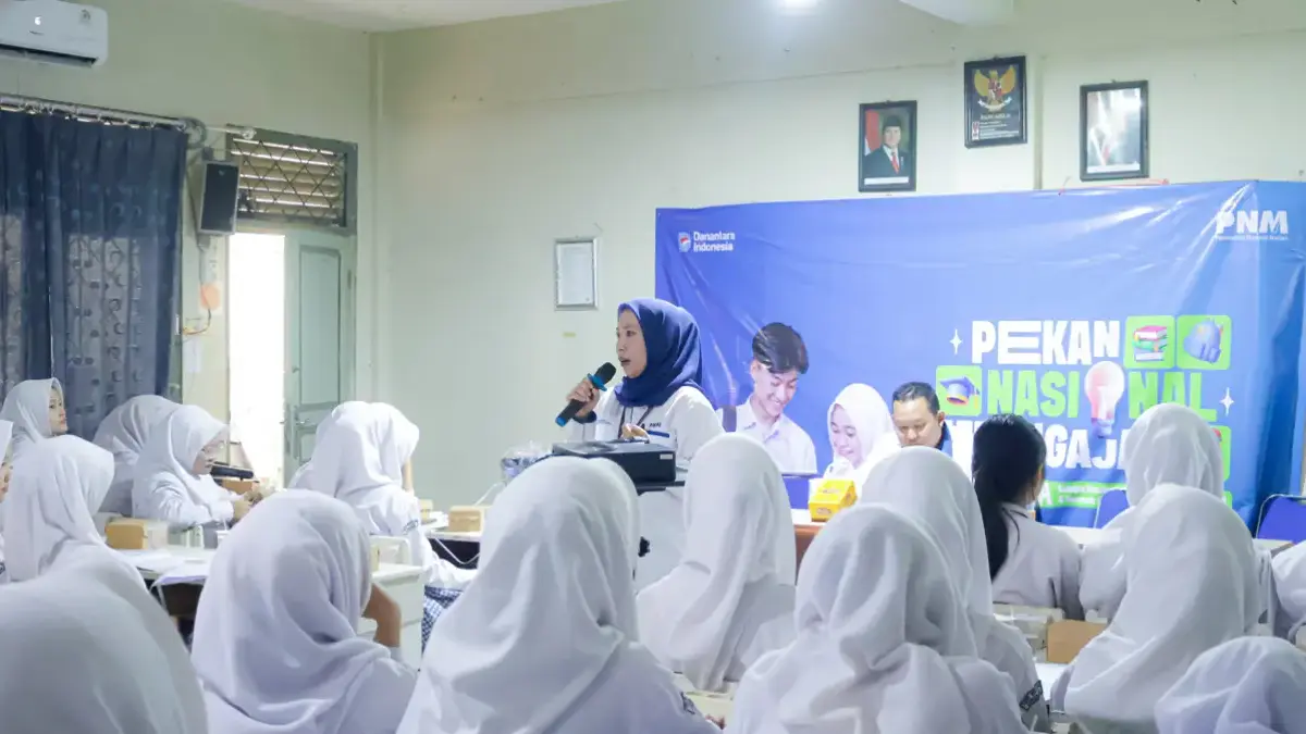 PT Permodalan Nasional Madani (PNM) melalui program PNM Mengajar yang digelar dalam rangka Hari Ulang Tahun ke