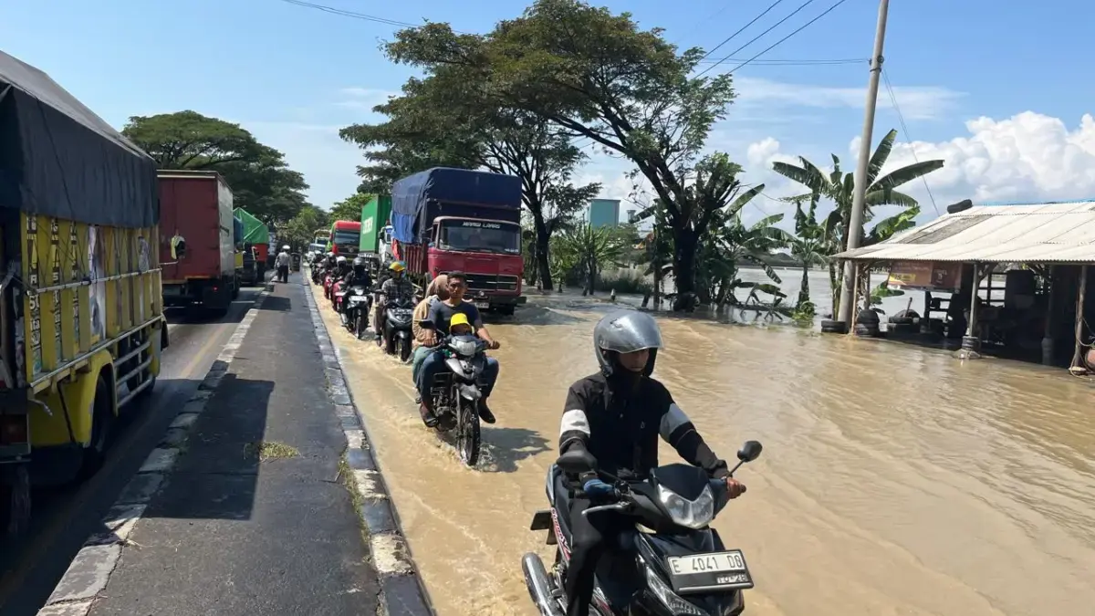 Ribuan Rumah Warga Terdampak Banjir, Akses Sedong Kidul-Karangwuni Lumpuh Ribuan Rumah Warga Terdampak Banjir