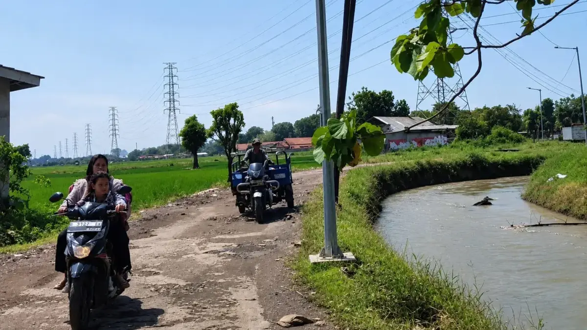 jalan rusak