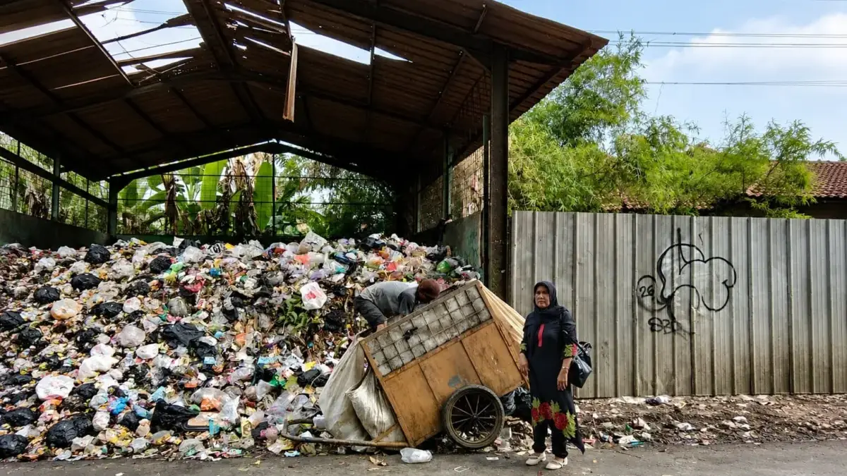 Warga Kompleks Puri Cirebon Lestari Geram, Sampah Kembali Numpuk di TPS Perumahan Cirebon Lestari