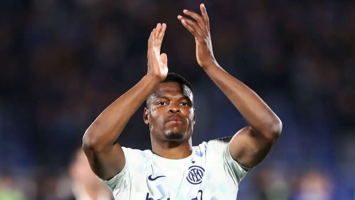 Real Madrid Capai Kesepakatan dengan Denzel Dumfries, Persaingan di Posisi Bek Kanan Makin Sengit Denzel Dumfries