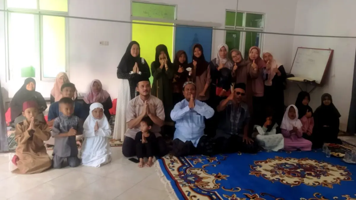 DKM Al Ikhlas dan Warga Patra Pesona Batulayang Gelar Santunan Anak Yatim, Perkuat Kepedulian Sosial