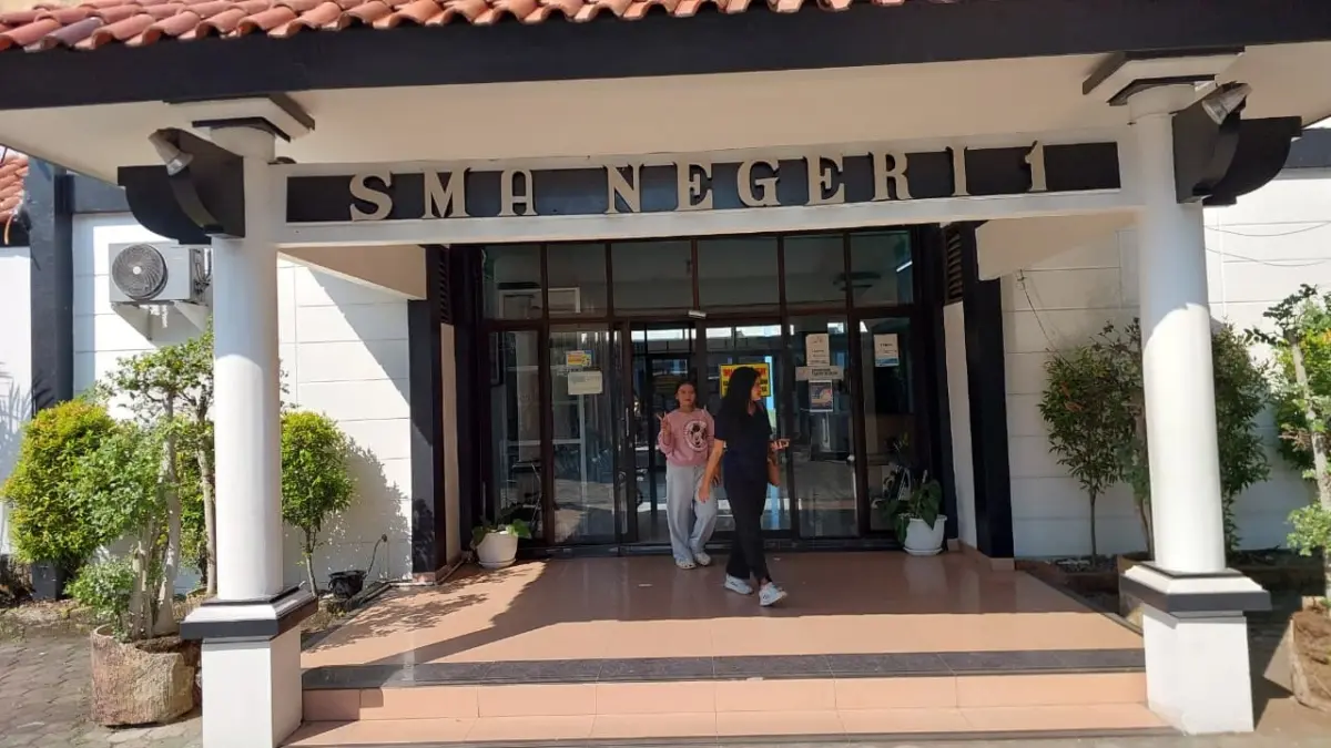 Memantau SPMB Jawa Barat 2026, Kuota PCMB Ludes, Sekolah Favorit Tutup Pendaftaran Tahap 1 SMAN 1 Cirebon, SPMB Jawa Barat 2026