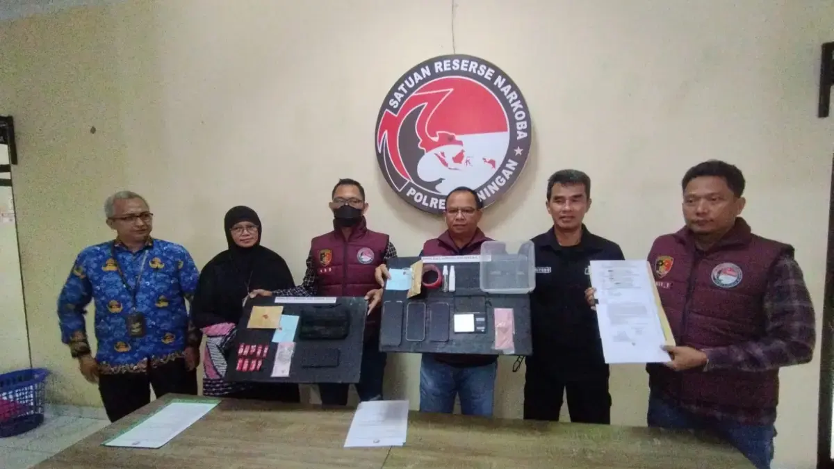 Polres Kuningan Bongkar Peredaran Tembakau Sintetis, 4 Pelajar Diamankan Agus panther/radar kuningan