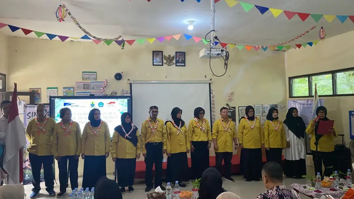 Pelantik pengurus DPW HPAI Kota Cirebon