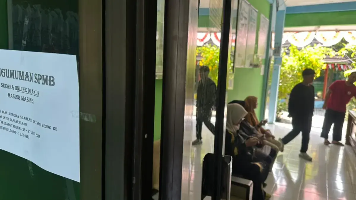 Pelaksanaan SPMB Tingkat SMP dan SMA di Cirebon