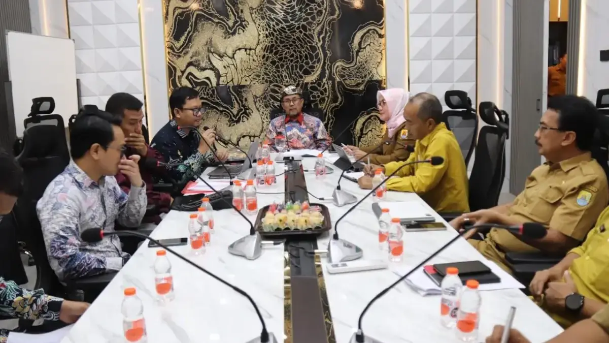 Apoteker Usulkan SIP Tiga Lokasi, Bupati Cirebon: Jika Sesuai Aturan Silakan Diproses Drs H Imron MA