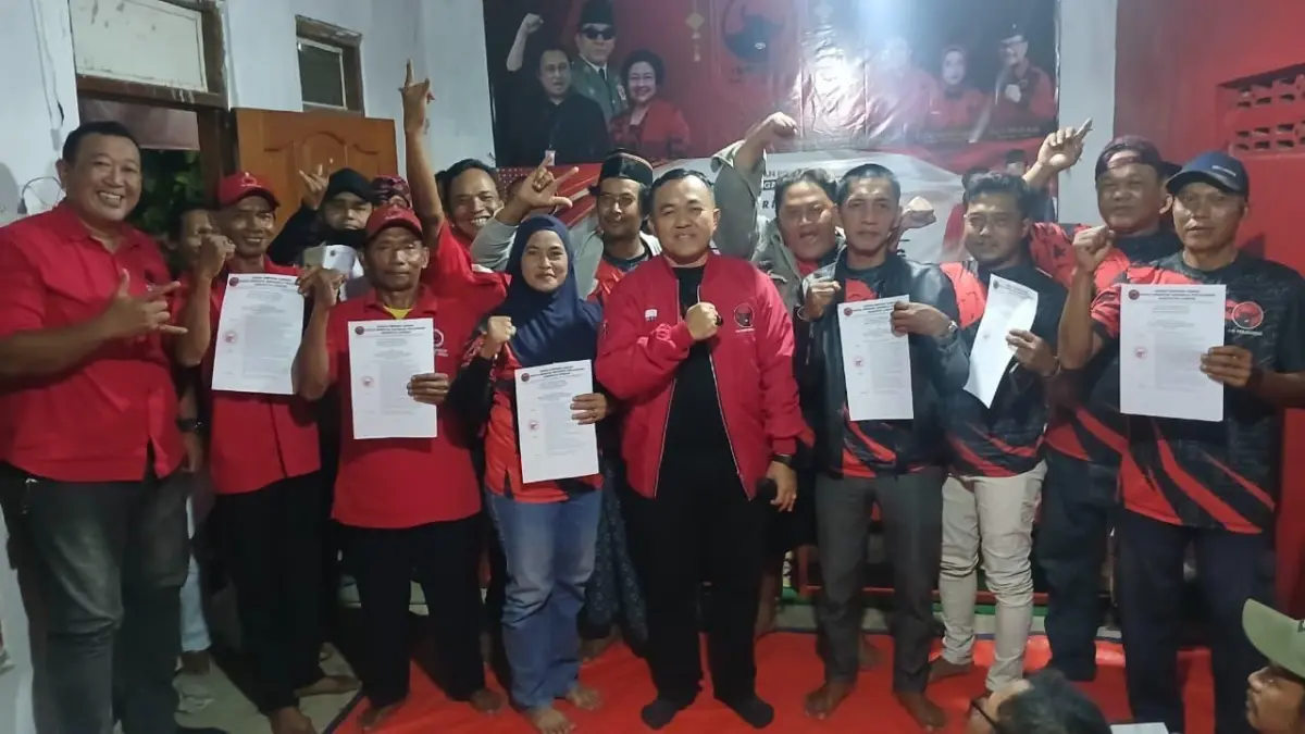 Ketua DPC PDIP Kabupaten Cirebon Rudiana SE MSi