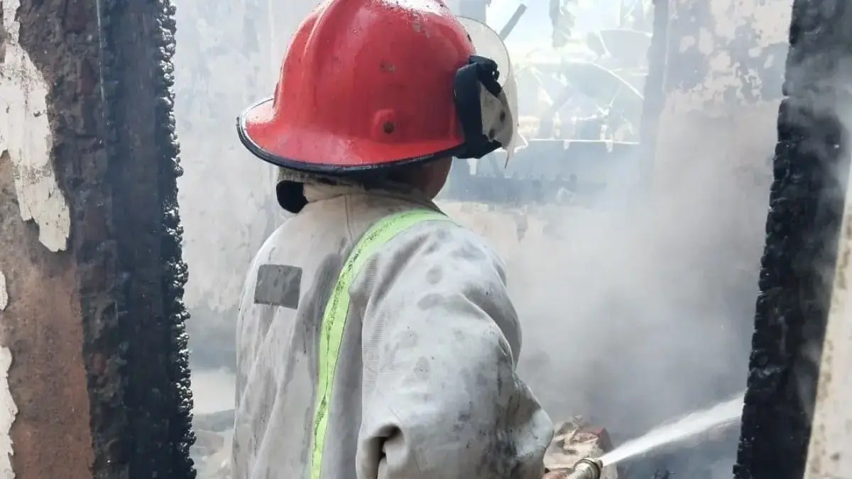Rumah Tua Terbakar, Kerugian Rp250 Juta kebakaran rumah tua di Trusmi