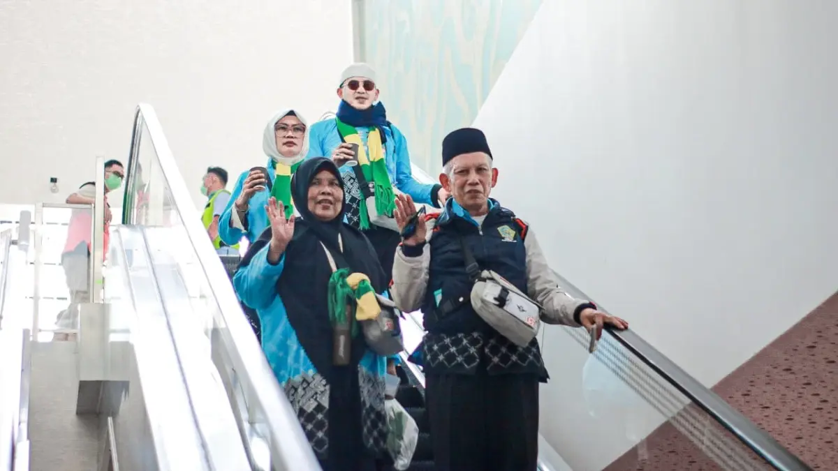 Kedatangan Berjalan Cepat-Lancar, Jamaah Haji Tiba Melalui Bandara Kertajati Jamaah Haji Tiba Melalui Bandara Kertajati