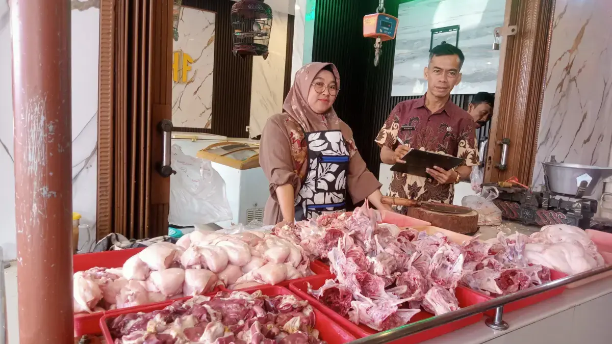 Daging Ayam Tembus Rp40 Ribu Agus panther/radar kuningan