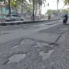Jalan rusak