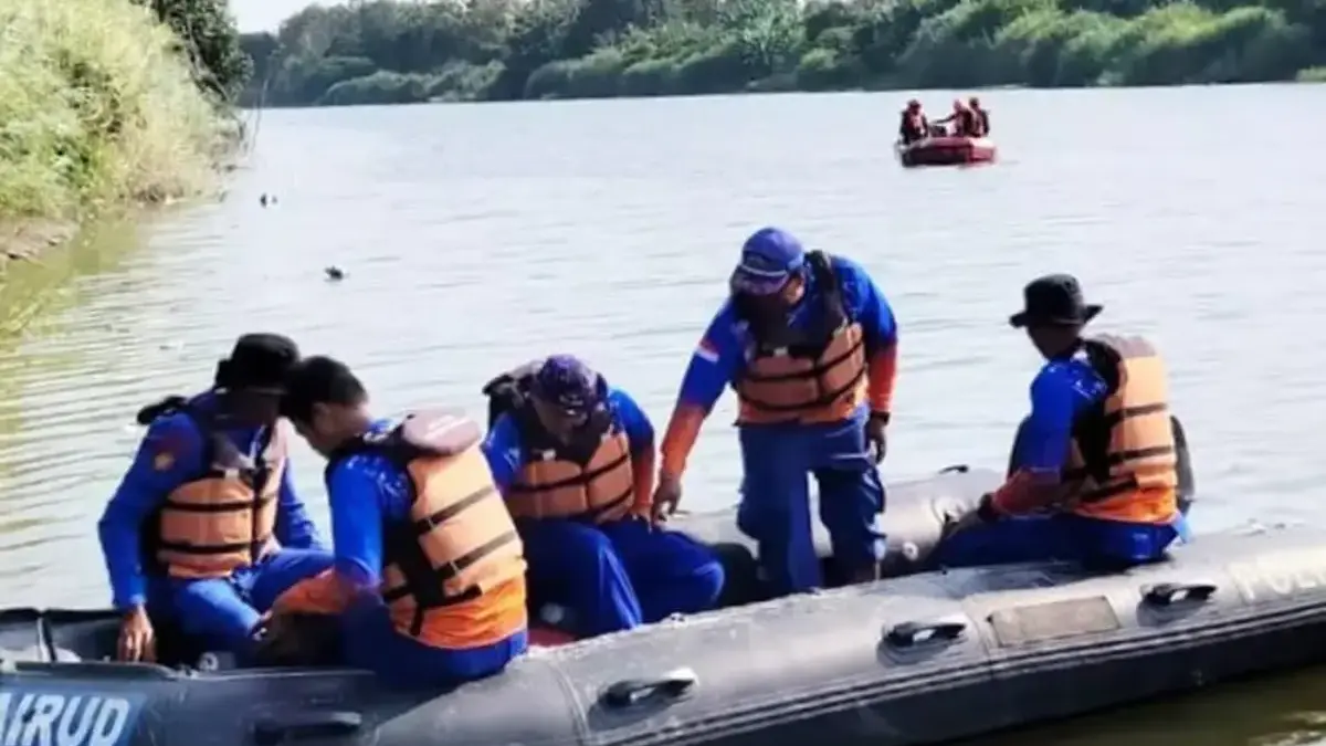 Dua Hari Pencarian, Jasad N Ditemukan Meninggal Dunia di Sungai Cimanuk Tenggelam di sungai Cimanuk.jpg