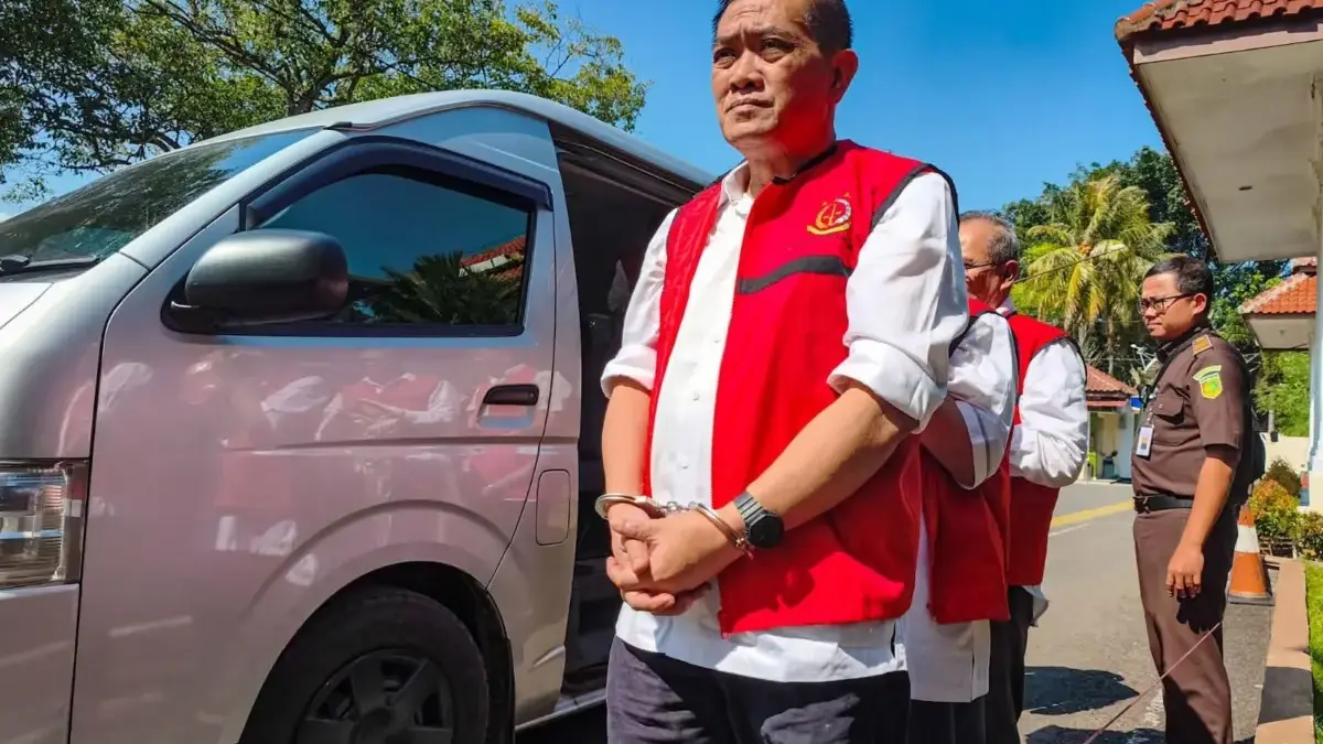 Azis: 9 Tahun Bui, Hak Politik Dicabut