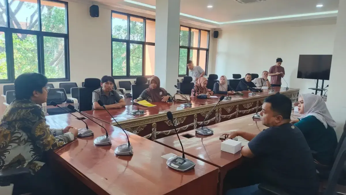 Guru PPPK Paruh Waktu Ngadu ke DPRD