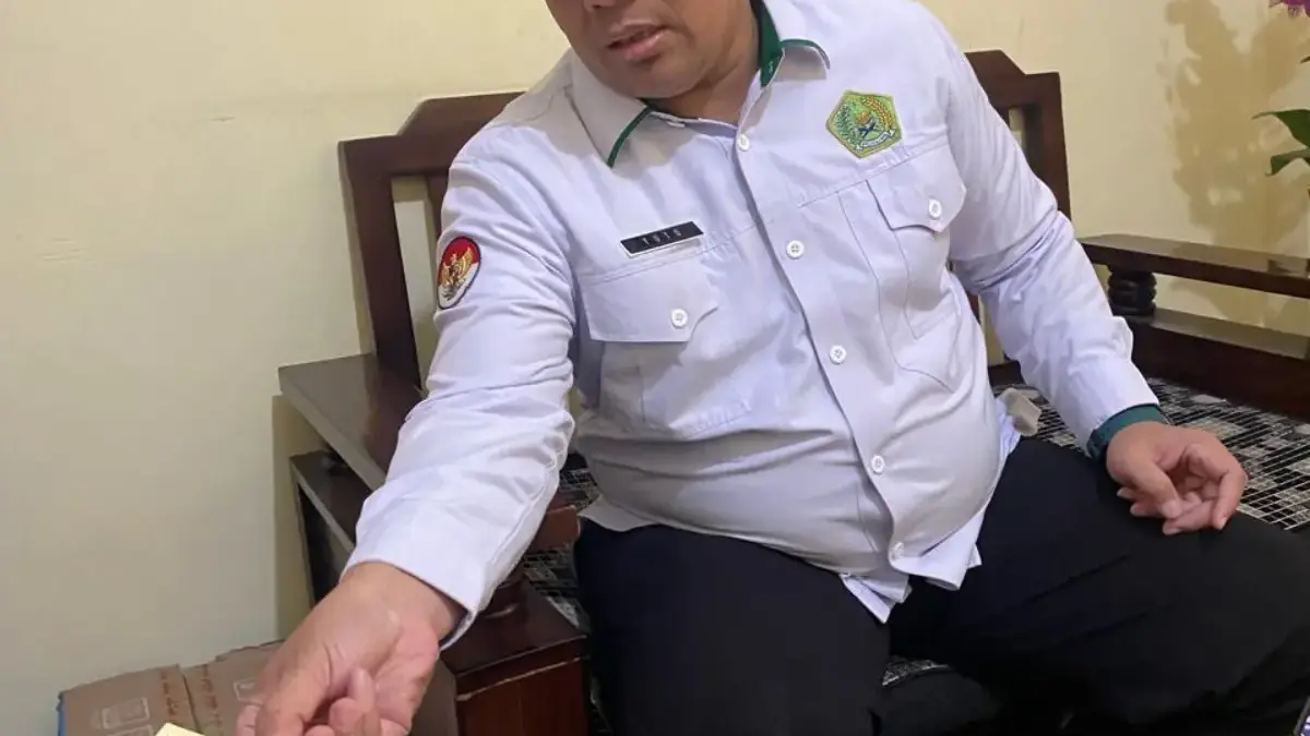 Pencurian 177 Buku Nikah di KUA Kesambi