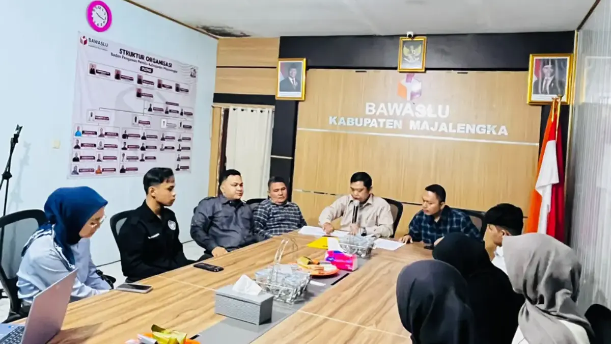 Bawaslu Kabupaten Majalengka Matangkan Kajian Debat Hukum Pemilu bawaslu kabupaten majalengka